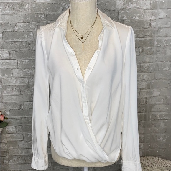 beachlunchlounge Tops - BeachLunchLounge Collection Button up